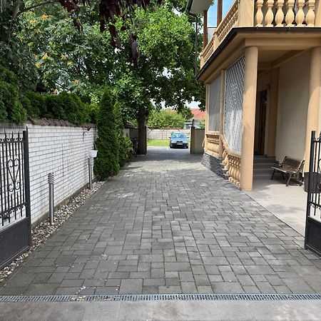 Apartmány Diana Dunajská Streda Exterior foto